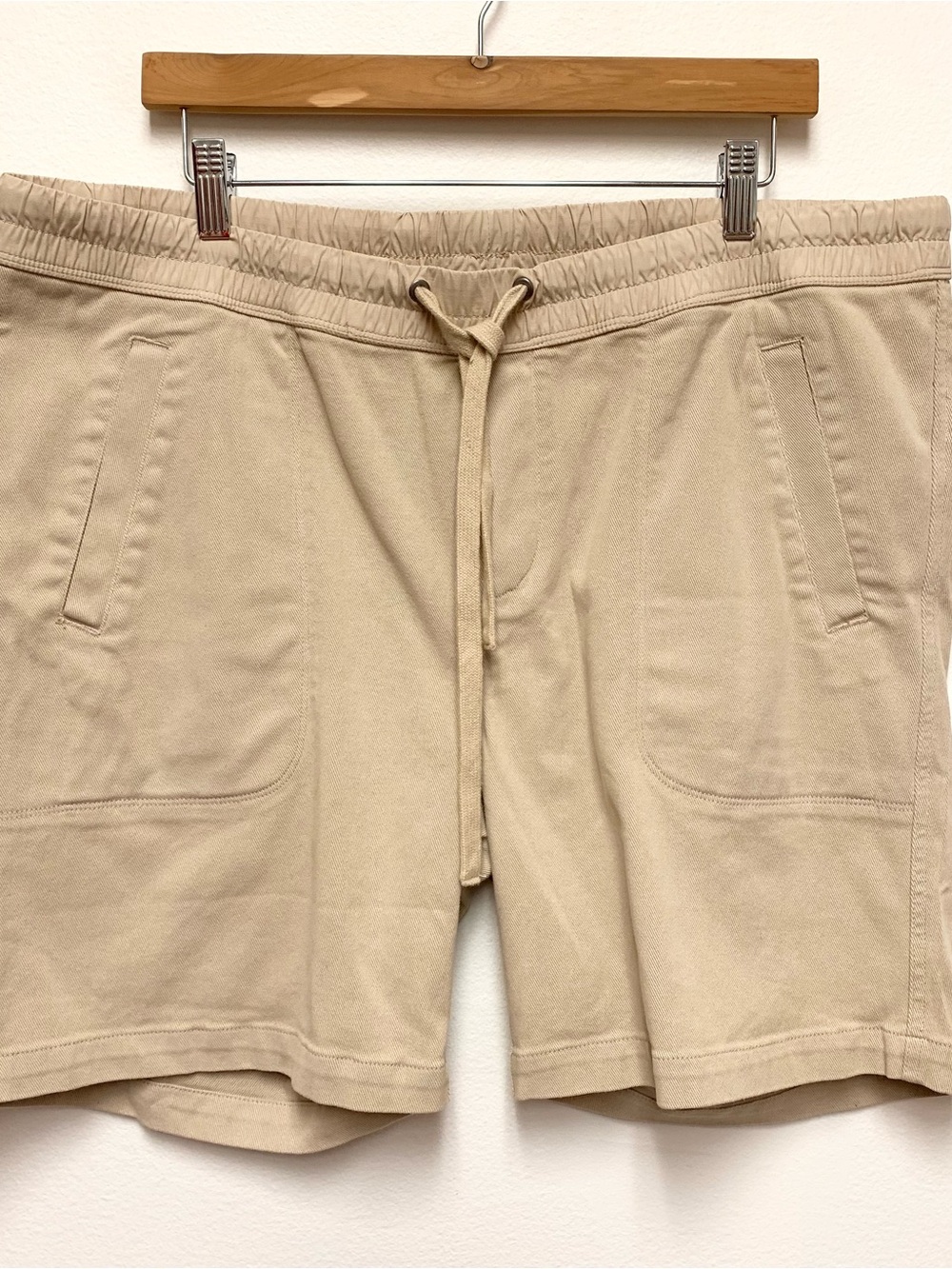 Dylan Cotton Twill Relaxed Utility Shorts Size XL Drawstring Pull On Khaki Beige